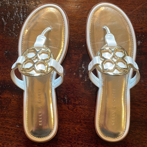Kelly u0026 Katie | Shoes | Kelly Katie White And Gold Sandals | Poshmark